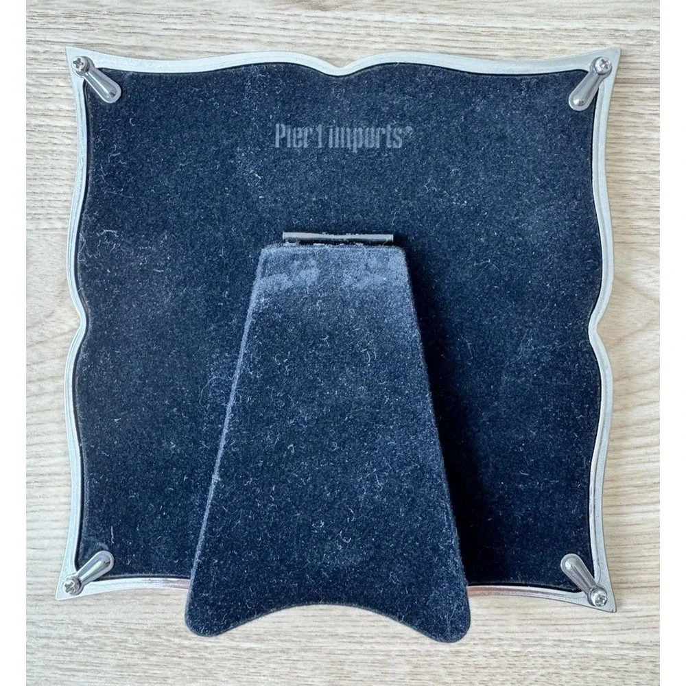 Pier‎ 1 Imports Silver 3x3 Picture Frame Scalloped Quatrefoil Tabletop